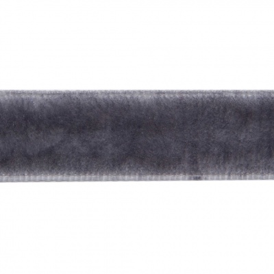 Лента бархатная нейлон, шир.12 мм, (упак. 45,7м), цв.189-т.серый - купить в Находке. Цена: 457.61 руб.