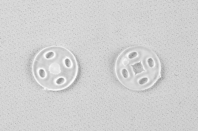 Кнопки пришивные пластиковые 10 мм, блистер 24шт, цв.-прозрачные - купить в Находке. Цена: 48.41 руб.